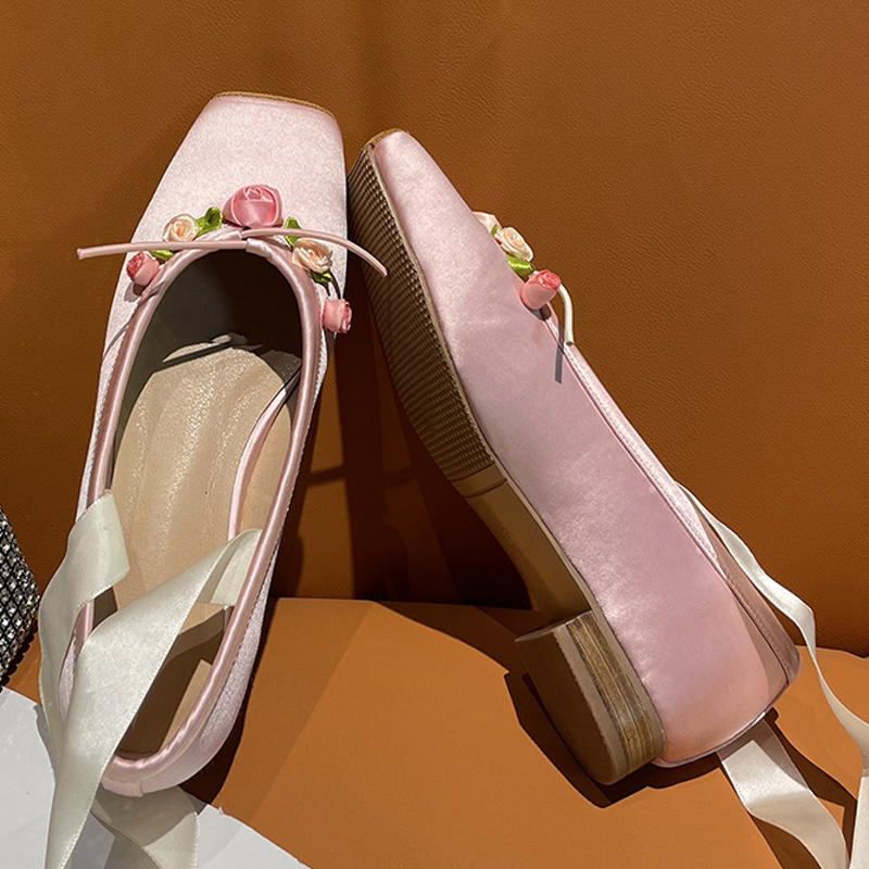 Women Pink Satin Square Toe Lo - Ribbon Tie Heel recension och pris